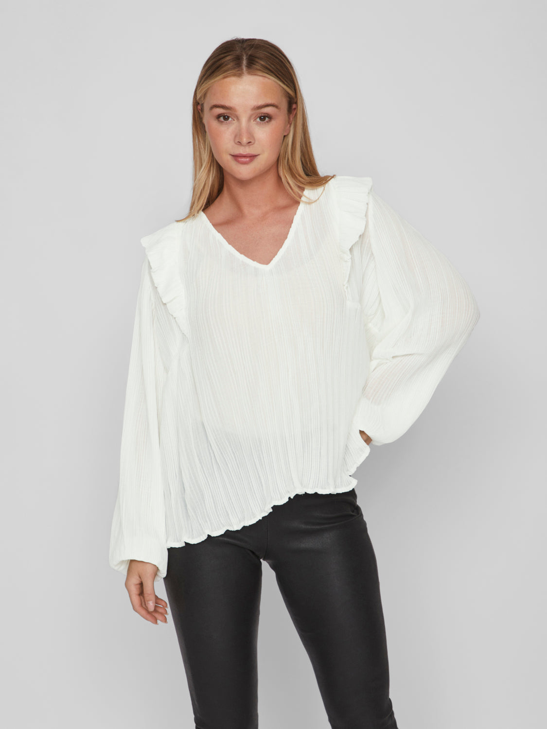 VIMAI T-Shirts & Tops - Cloud Dancer
