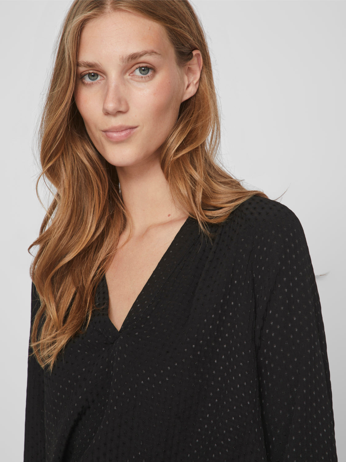 VIJEAN T-Shirts & Tops - Black