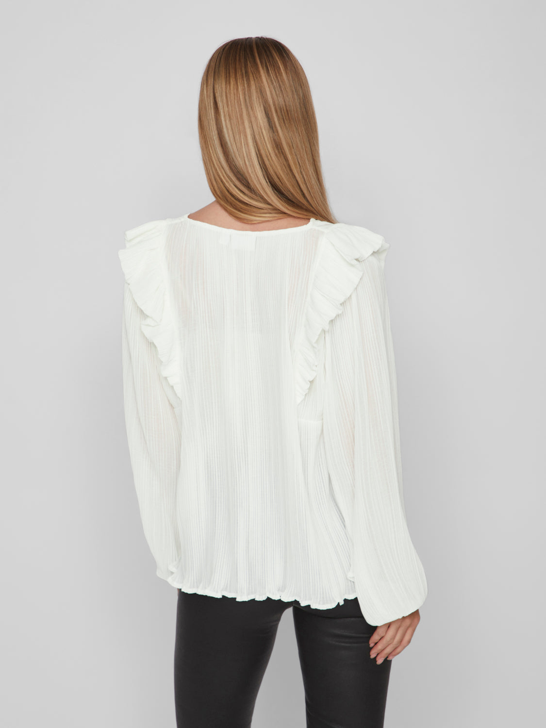 VIMAI T-Shirts & Tops - Cloud Dancer